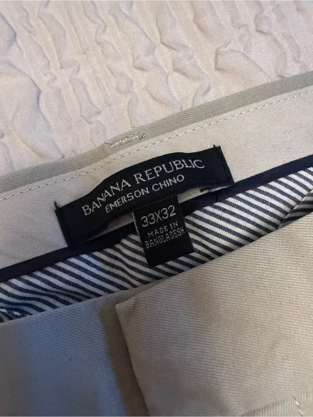 Banana Republic Emerson Chino Pants Men’s 33x32 Khaki 100% Cotton NWOT